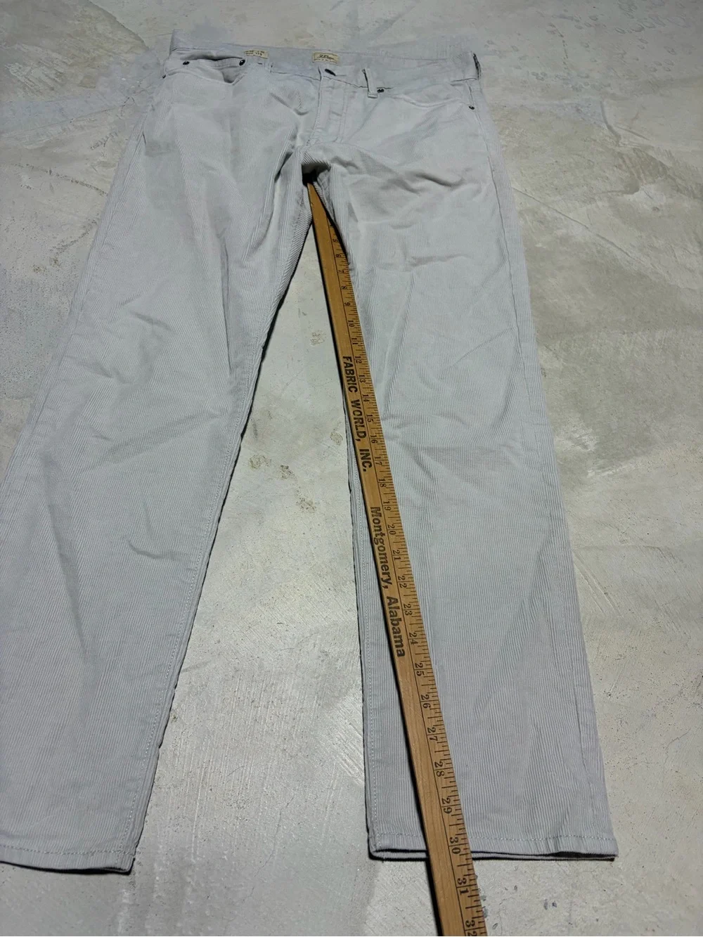 J. Crew Men's Light Gray Pants 770 33x32